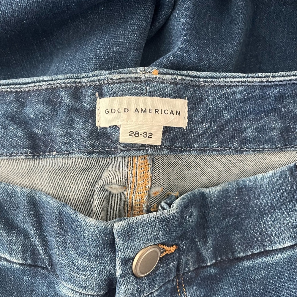 Good‎ American Good Legs Crop Mini Boot Jeans - Picture 6 of 7